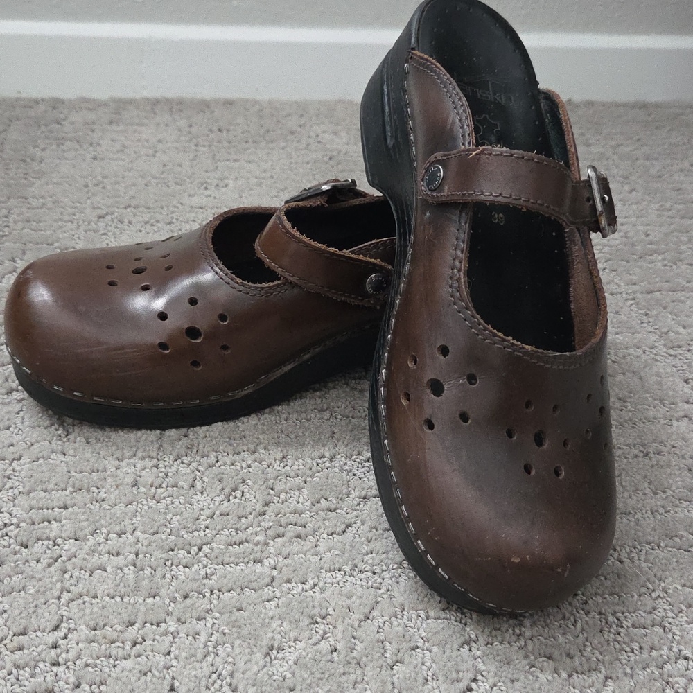 Dansko Mary Jane Slip On Clogs Size 39